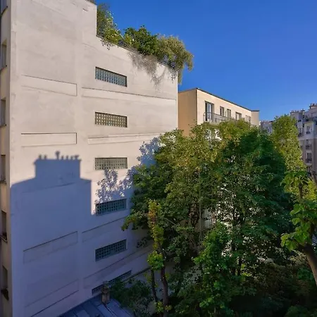 Lumineux Proche De Montmartre * Paříž
